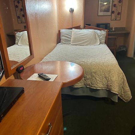 Budget Inn Motel Chemult Kültér fotó