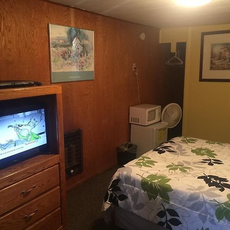 Budget Inn Motel Chemult Kültér fotó