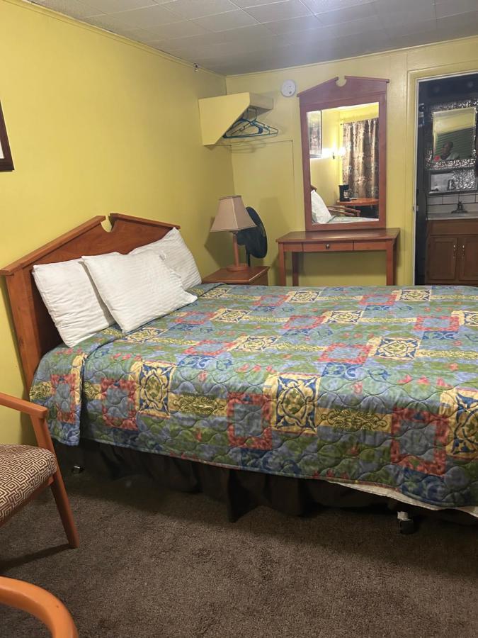 Budget Inn Motel Chemult Kültér fotó